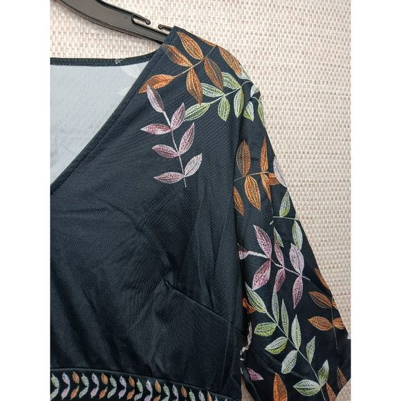 Black V Neck Blouse with Leaves Pattern and Half Sleeve Size Large - Picture 4 of 8